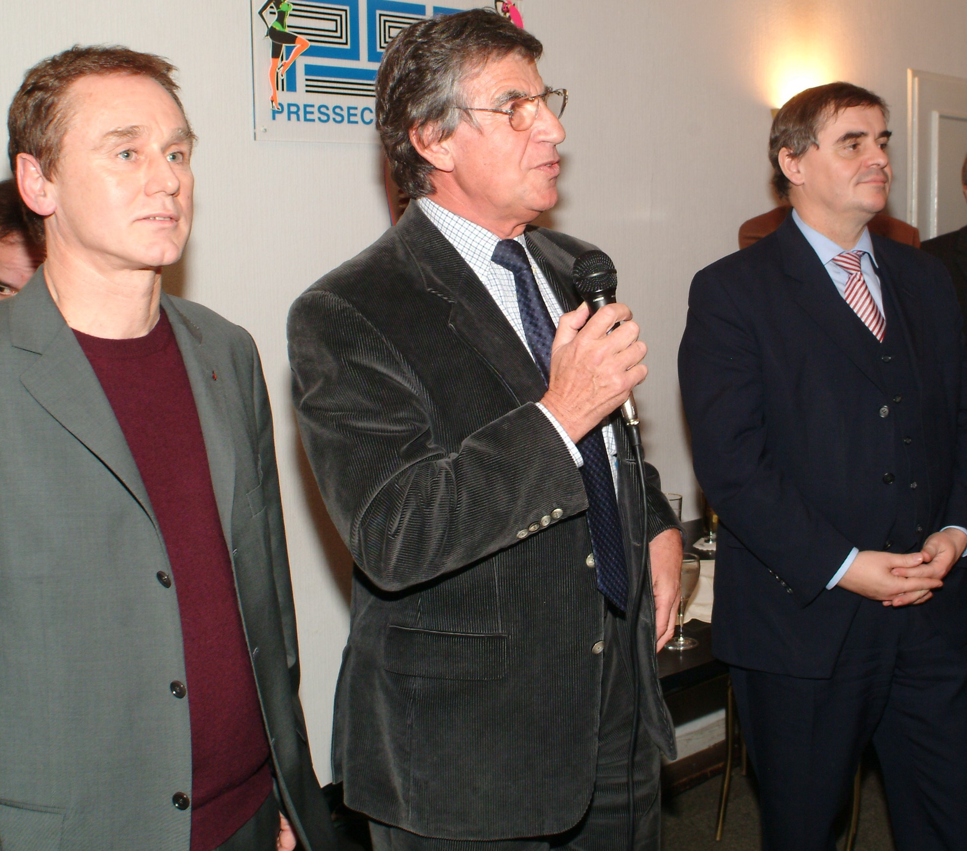 Sich die Vergangenheit ab und zu in Erinnerung rufen, ...